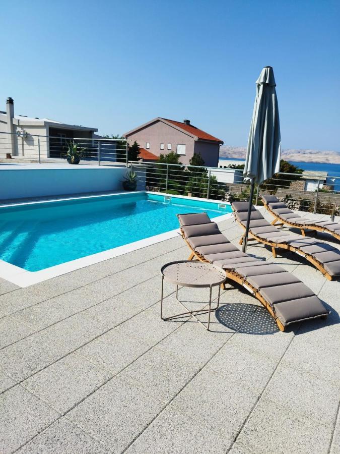 Rosemary Resort 策萨利卡 外观 照片