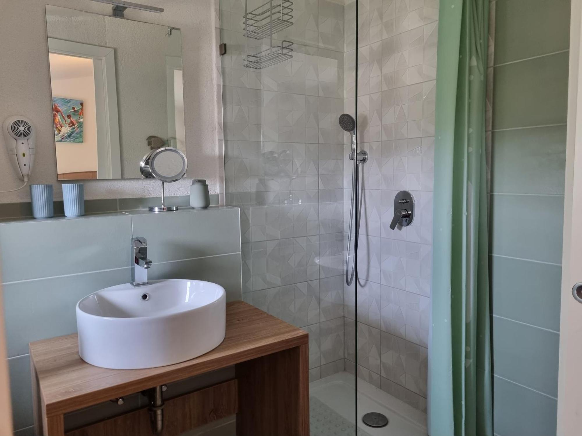 Rosemary Resort 策萨利卡 外观 照片